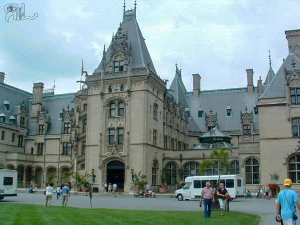 Front of the Biltmore Estate.